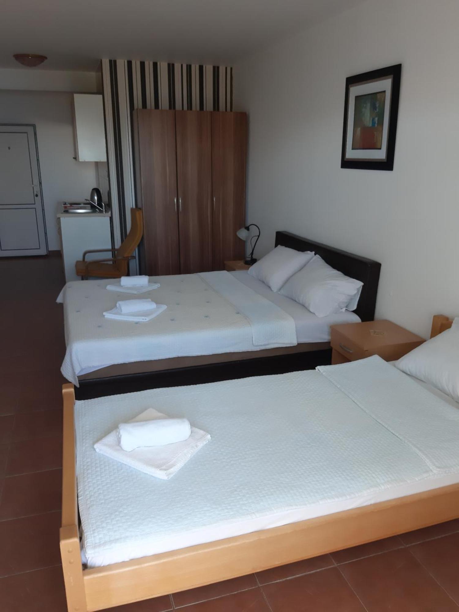 Guest House Perovic Sutomore Quarto foto